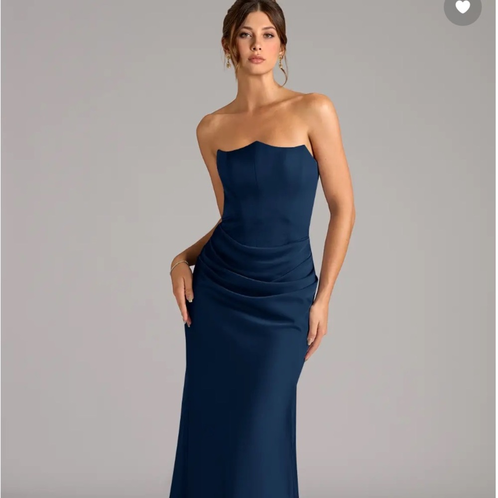 Elegant Strapless Navy Blue Dress